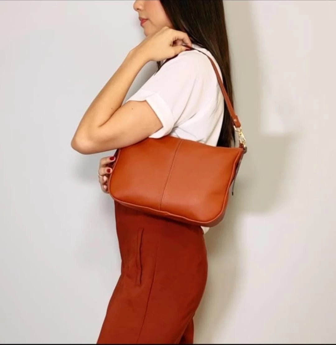 Bolso Ziba Mediano en cuero vacuno cerámico
